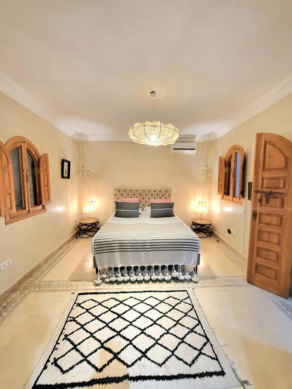 Riad Melilo Avec Piscine Chauffee Marrakesh Exterior photo