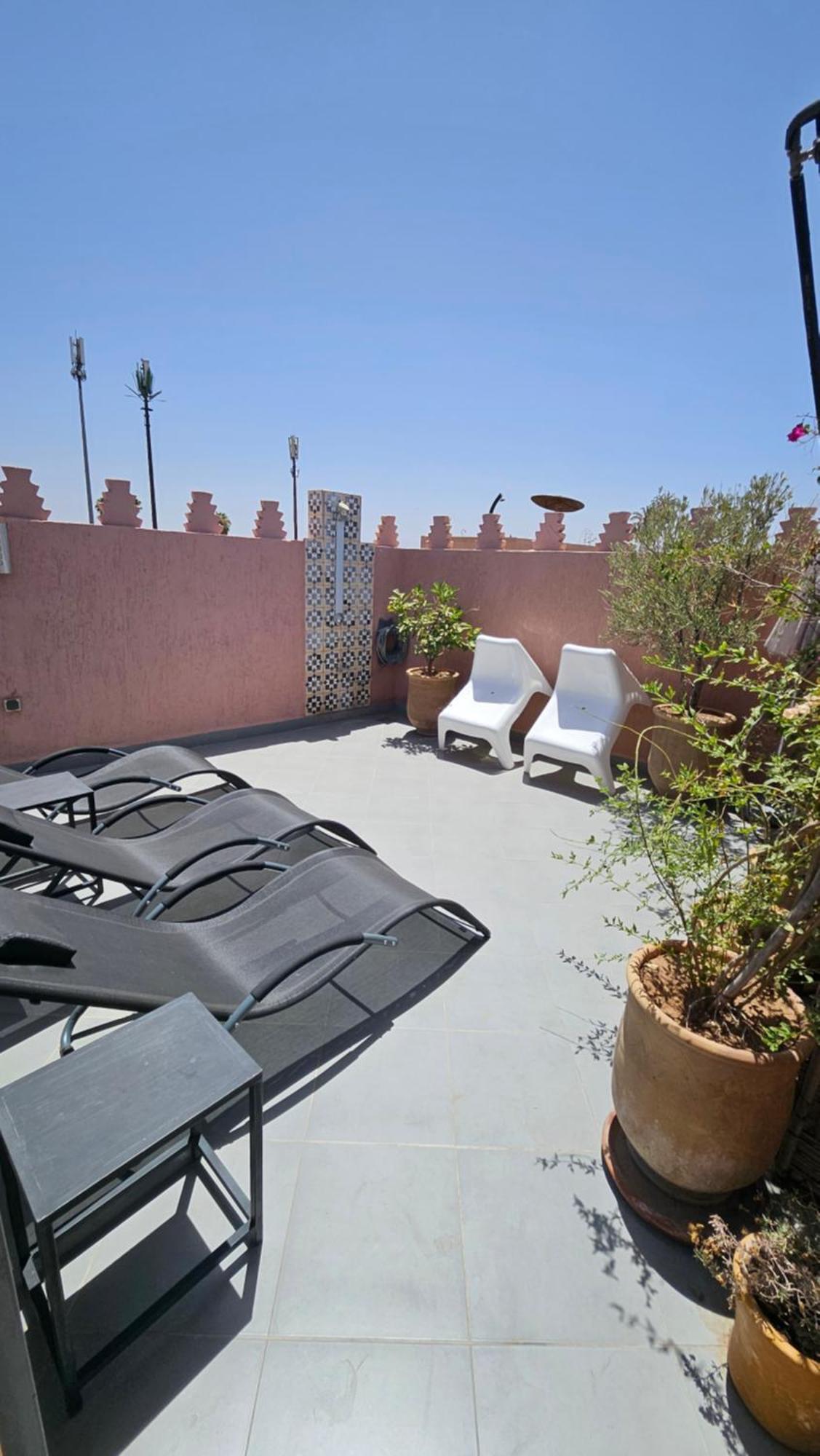 Riad Melilo Avec Piscine Chauffee Marrakesh Exterior photo